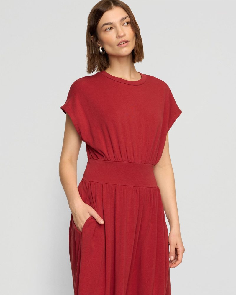 prima jersey midi dress crimson 4